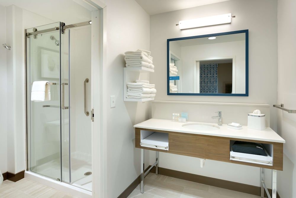 Studio, 2 Queen Beds, Accessible (Hearing)