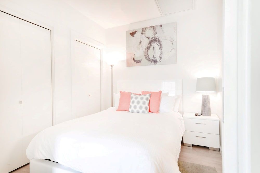 undefined Global Luxury Suites Downtown Boston 9