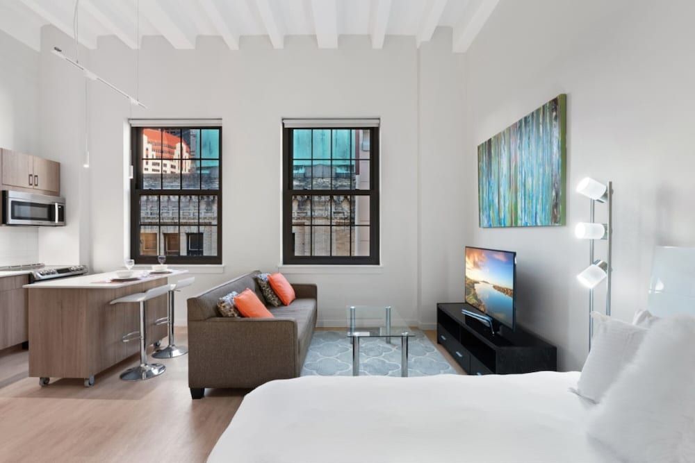 Global Luxury Suites Downtown Boston Luxury Studio 4