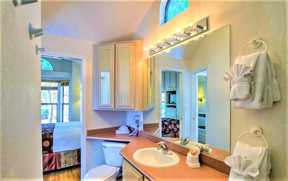 Sedona Pines Resort Bungalow, 2 Bedrooms 5