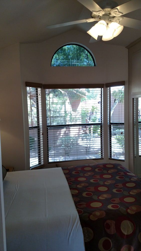 Sedona Pines Resort Cottage, 1 Bedroom 10