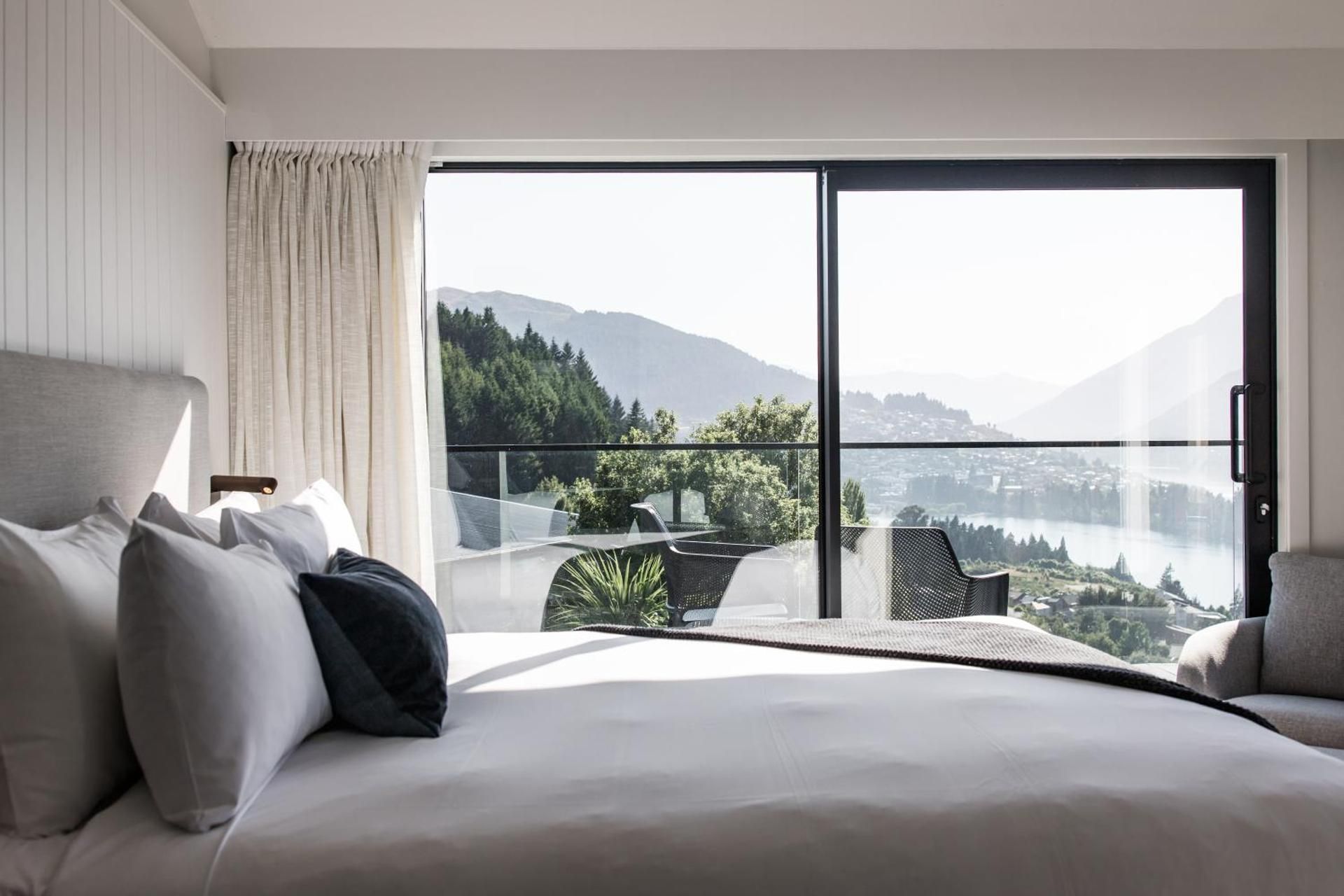 King Room with Lake View