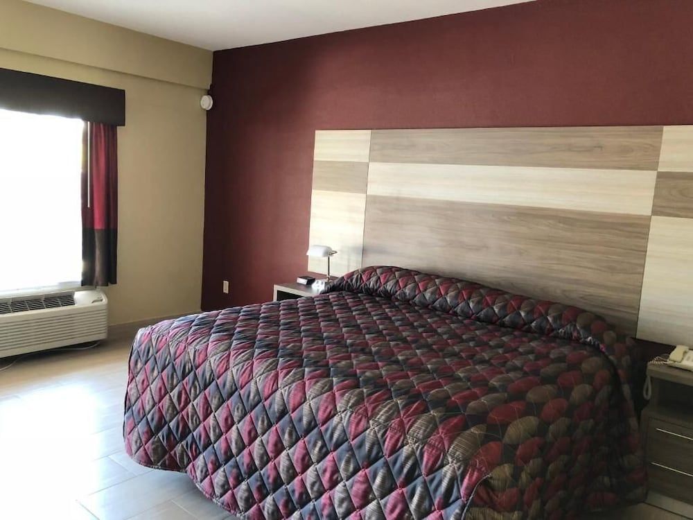 La Bella Inn Standard Room, 1 King Bed