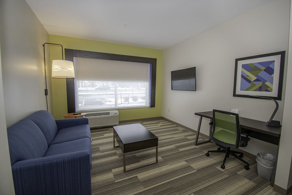 Suite, Multiple Beds, Accessible, Non Smoking (Communications)