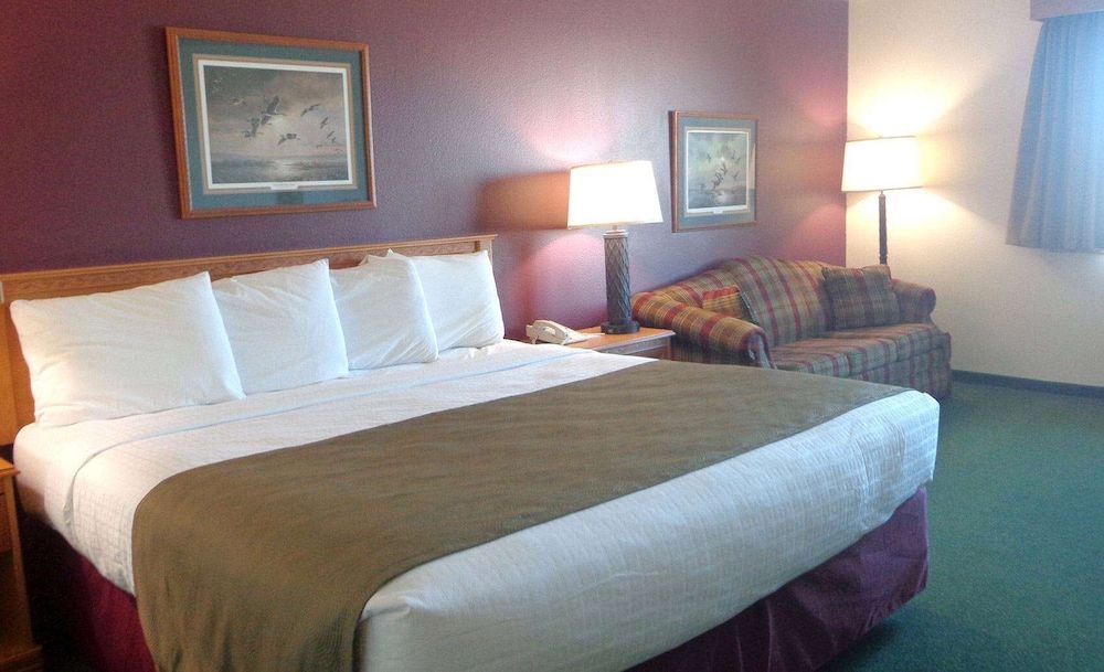 Deluxe Studio Suite, 1 Queen Bed, Non Smoking