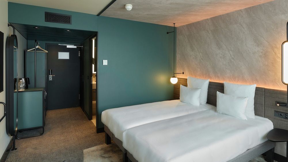 undefined Novotel Bern Expo 7