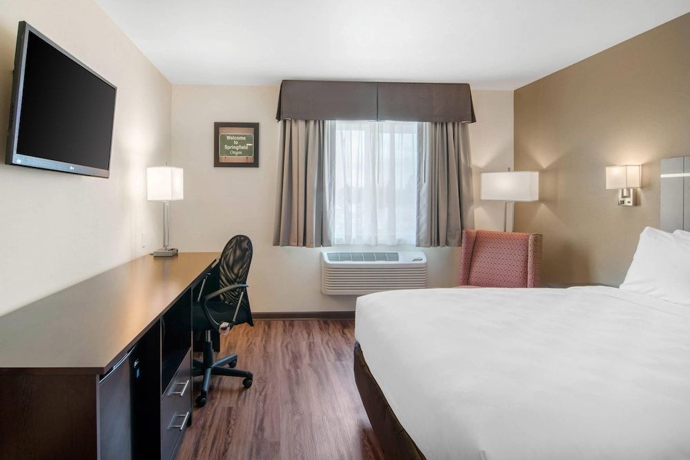 Standard Room, 1 Queen Bed, Non Smoking