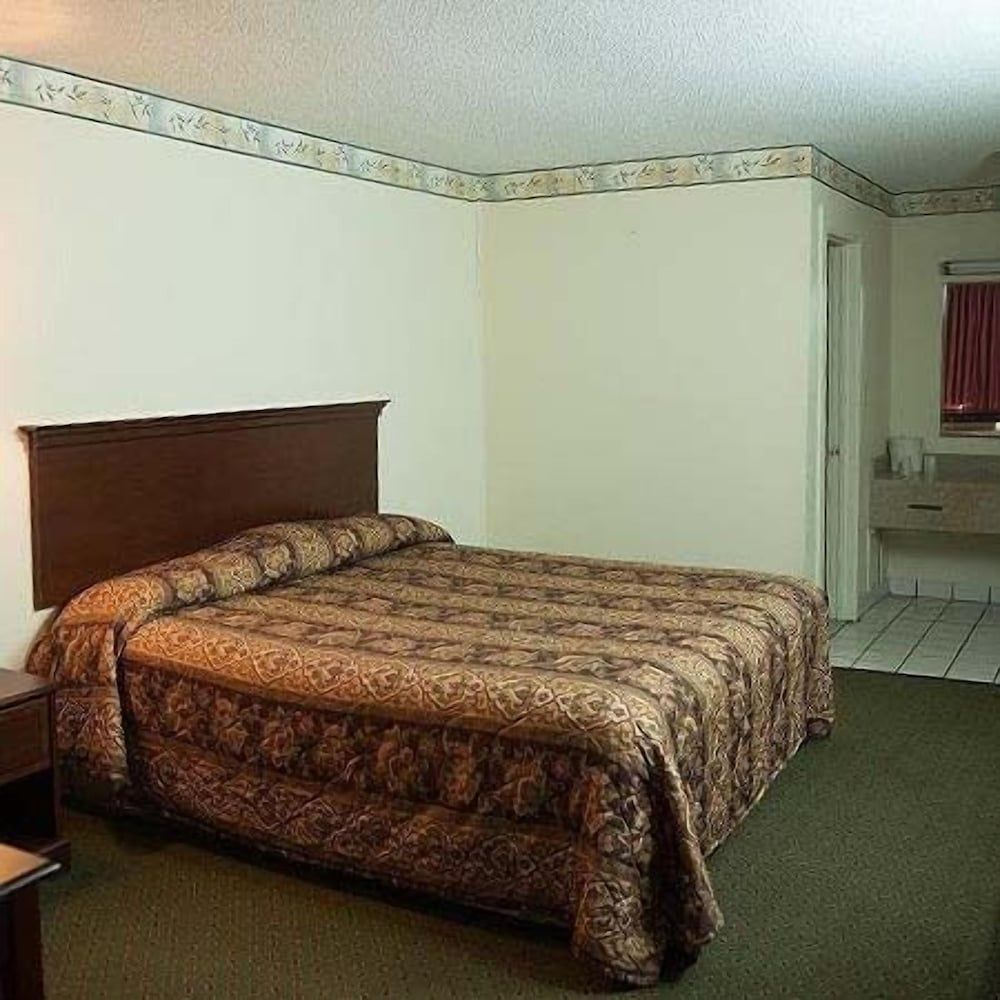 Deluxe Room, 1 King Bed