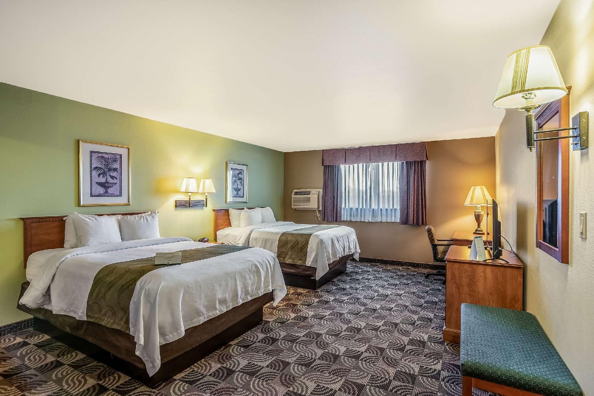 2 Queen Beds, Suite, Nonsmoking, Accessible