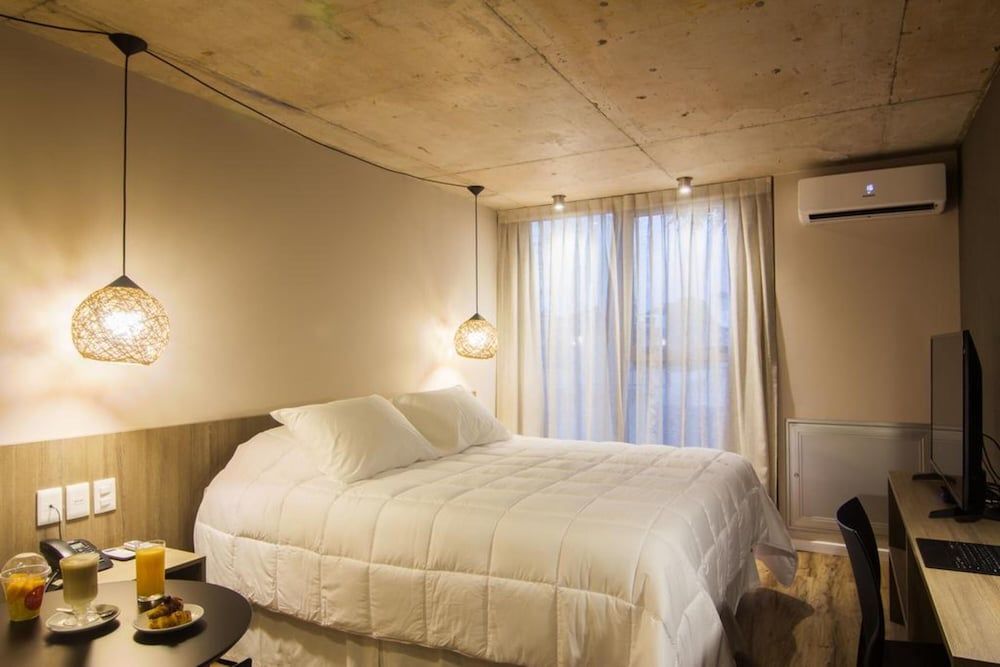 Hotel Ciudadano Suites Standard Double Room, City View 3