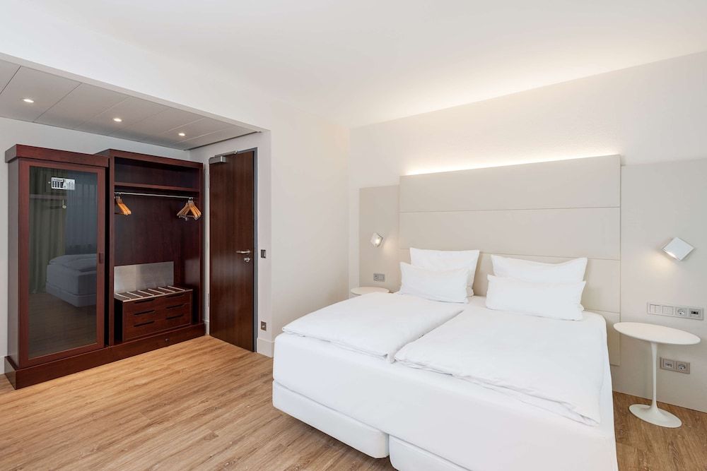 undefined NH Düsseldorf City-Nord 5