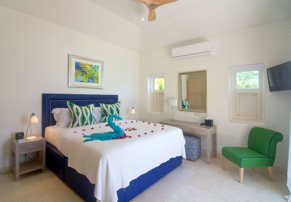 The Liming Bequia Luxury Villa, 2 Bedrooms, Private Pool, Ocean View