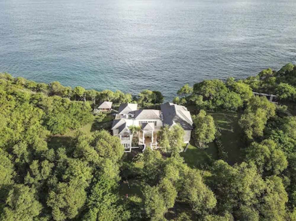 The Liming Bequia Luxury Villa, 5 Bedrooms, Ocean View 3