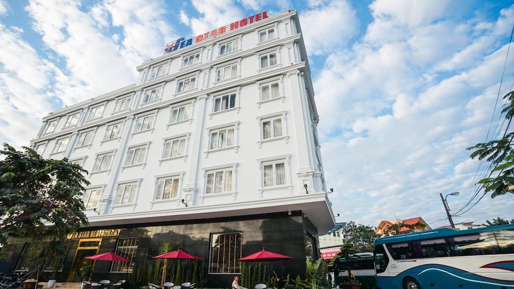 undefined SeaStar Hotel Ha Long 10