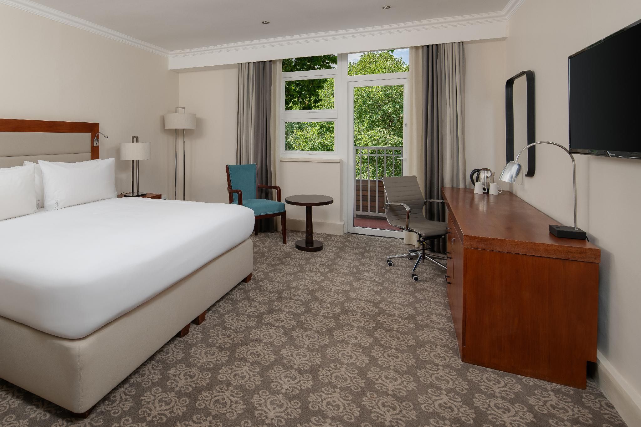 Holiday Inn Johannesburg Sunnyside Park by IHG Standard Room 5