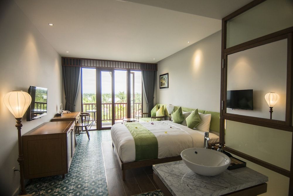 undefined Vinh Hung Old Town Hotel