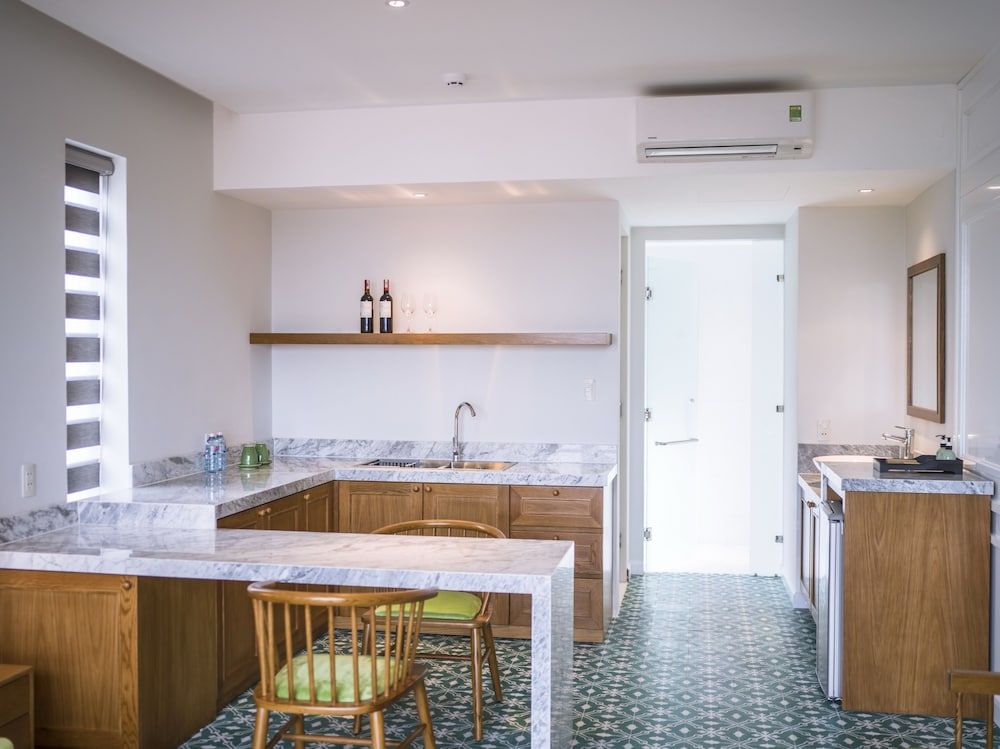 undefined Vinh Hung Old Town Hotel 10