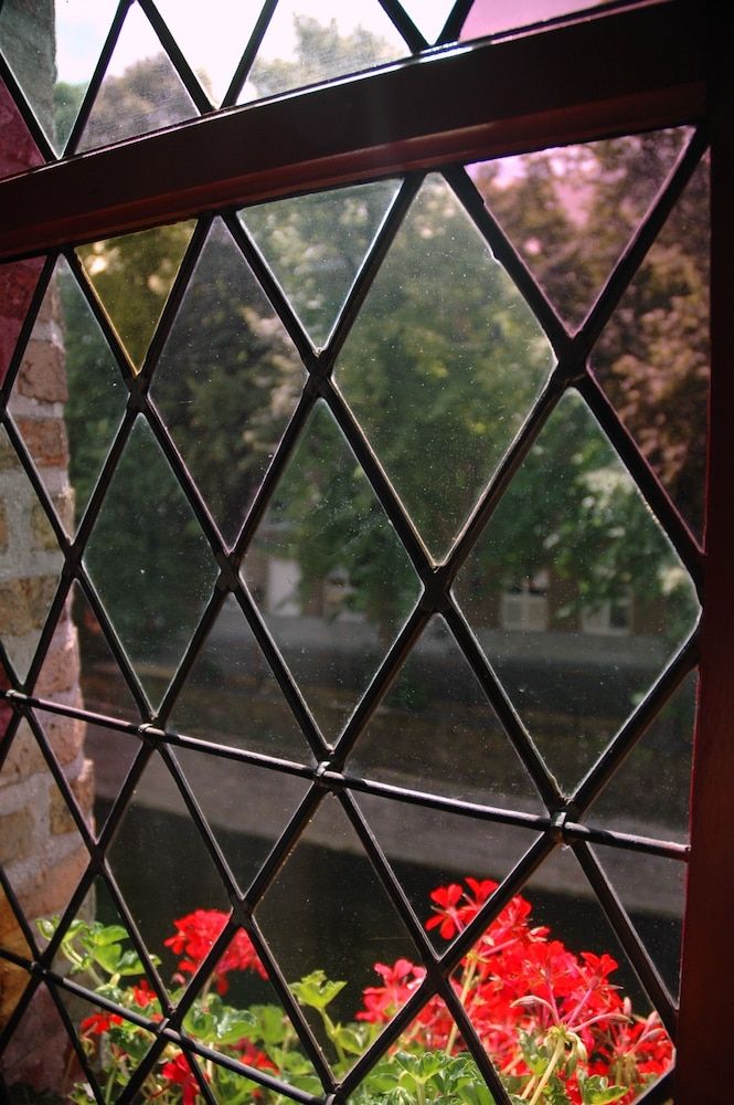 Canal View Hotel Ter Brughe by CW Hotel Collection Deluxe Double Room, Canal View 11