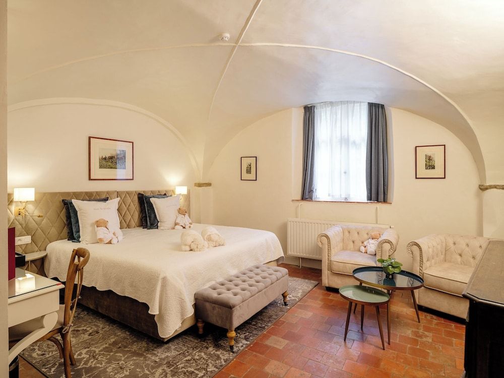 Canal View Hotel Ter Brughe by CW Hotel Collection Deluxe Double Room, Canal View 5