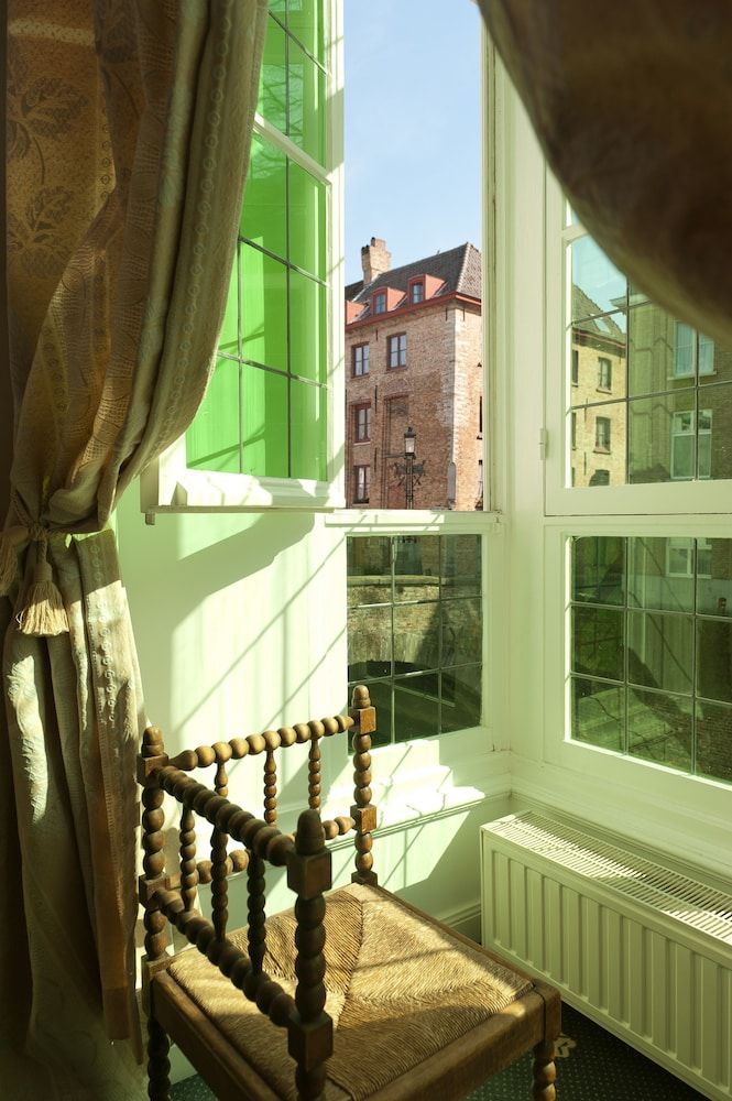 Canal View Hotel Ter Brughe by CW Hotel Collection Deluxe Double Room, Canal View 10