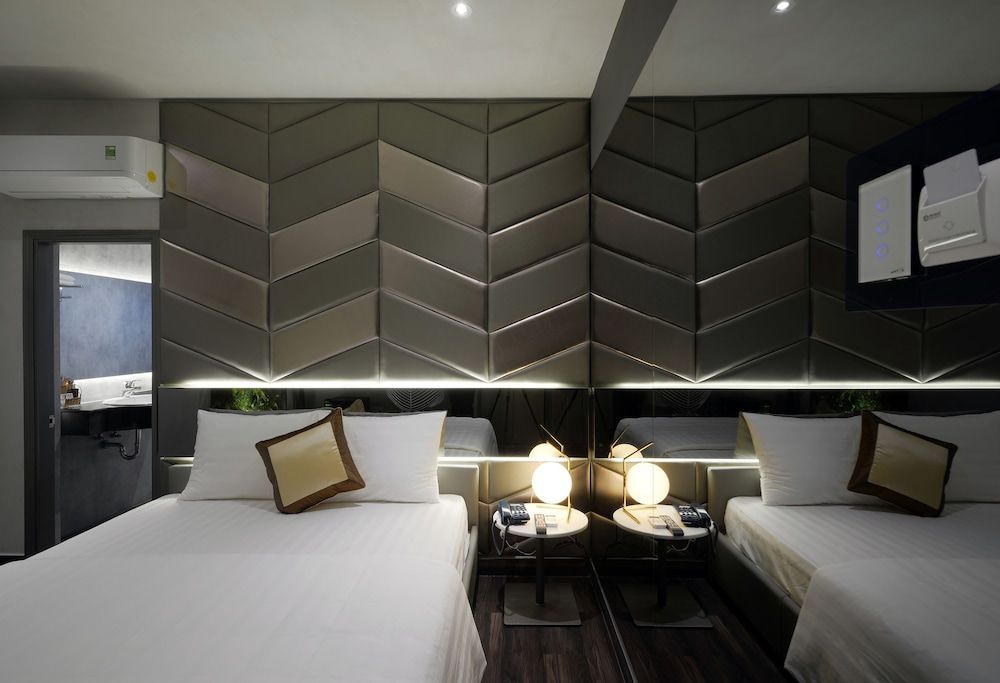 undefined Bonita Signature Hotel 6