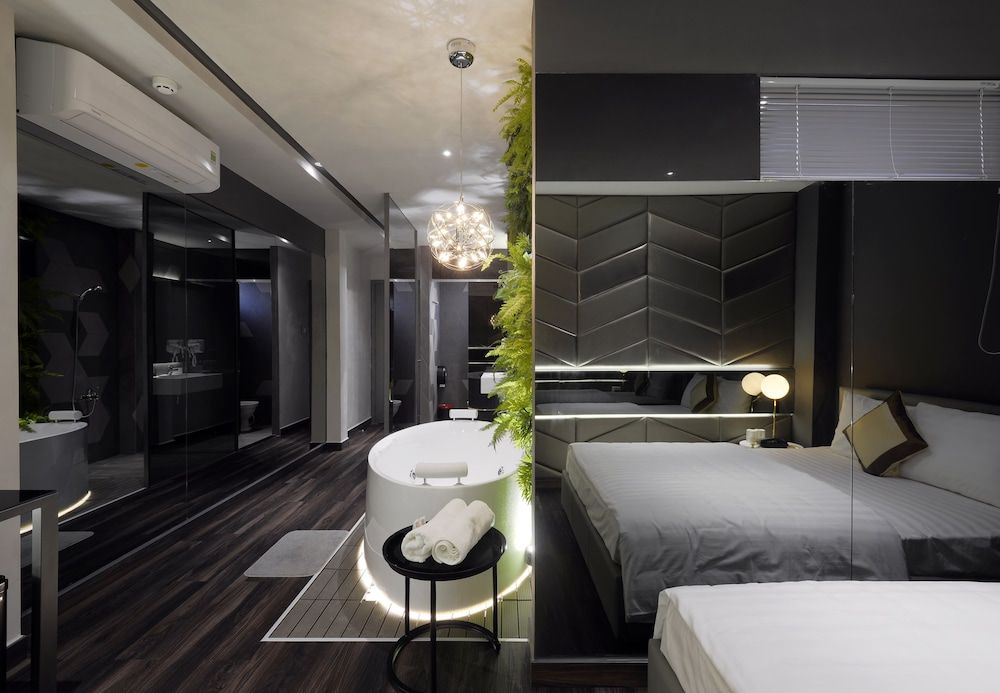 Bonita Signature Hotel Deluxe Double Room 2