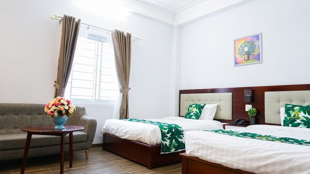 Grand Quadruple Room, 2 Queen Beds, City View