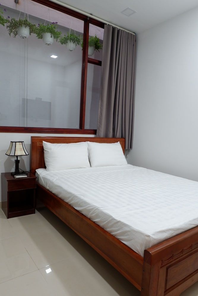 undefined White Lion House 6