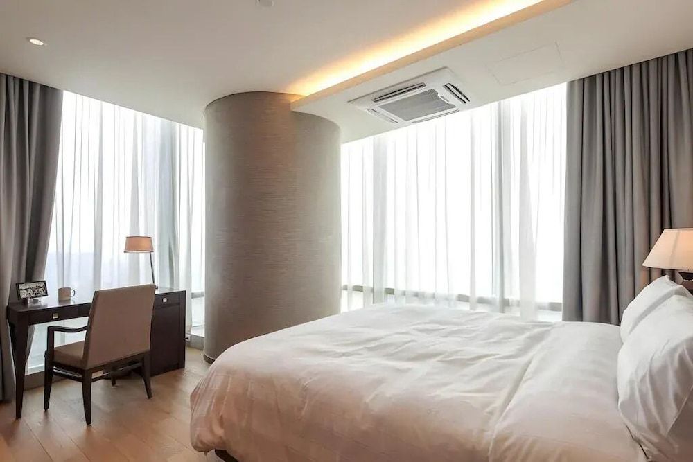 undefined Lotte The Residence 3