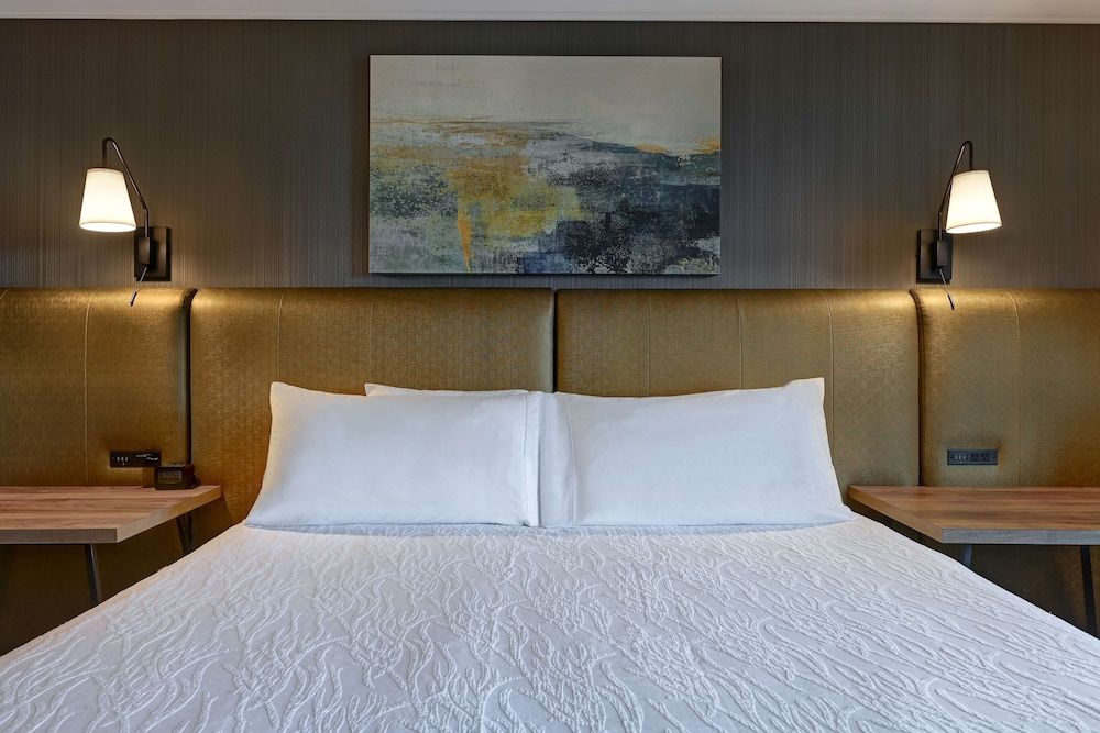 Suite, 1 King Bed, Jetted Tub