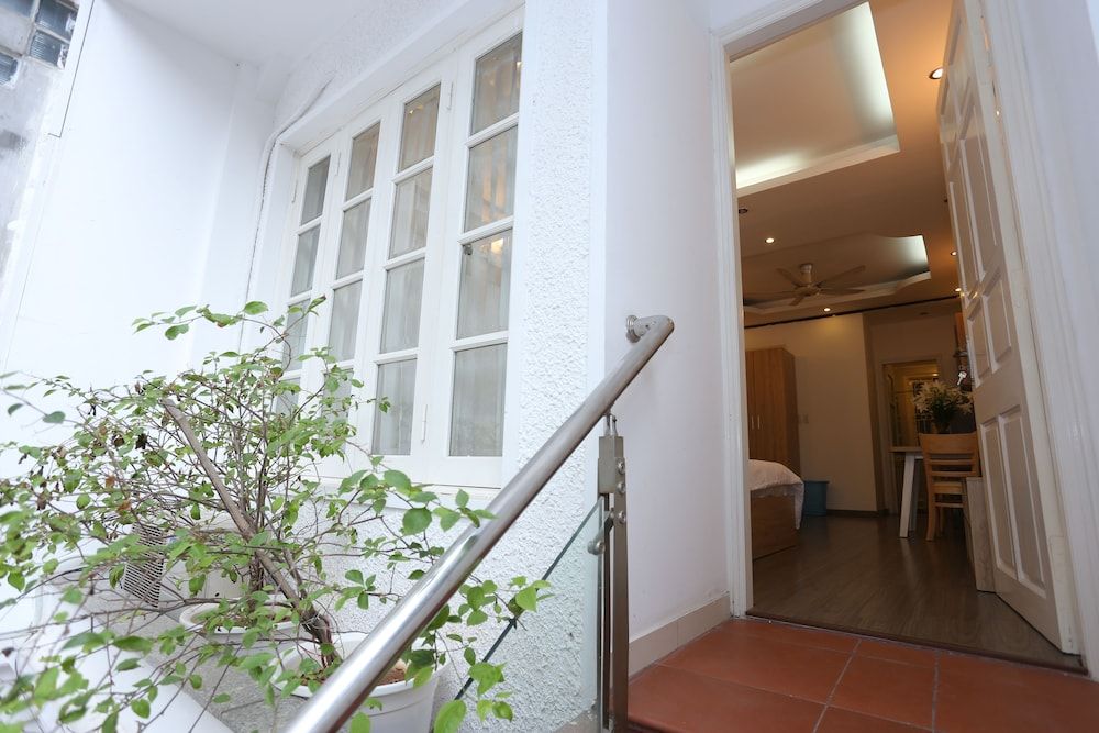 undefined NYT Home Tay Ho No.3 5