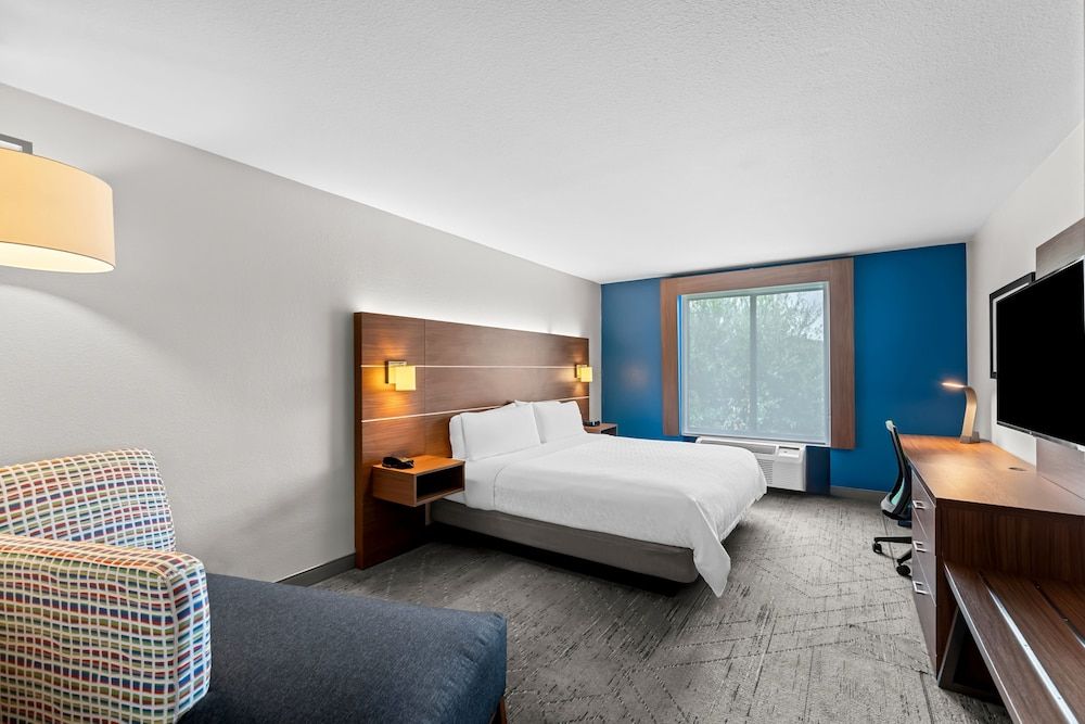 Standard Room, 1 King Bed