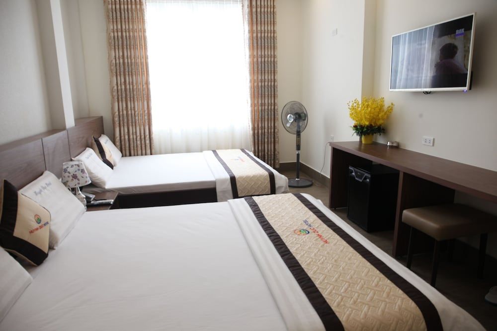 Huynh Duc 2 Hotel Family Quadruple Room 3