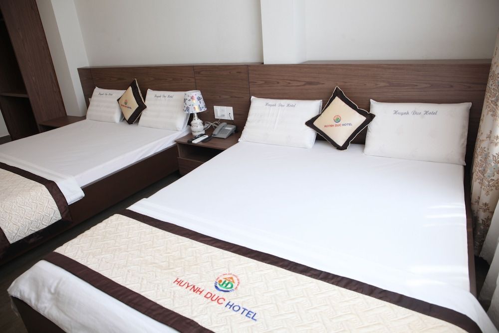 Huynh Duc 2 Hotel Family Quadruple Room