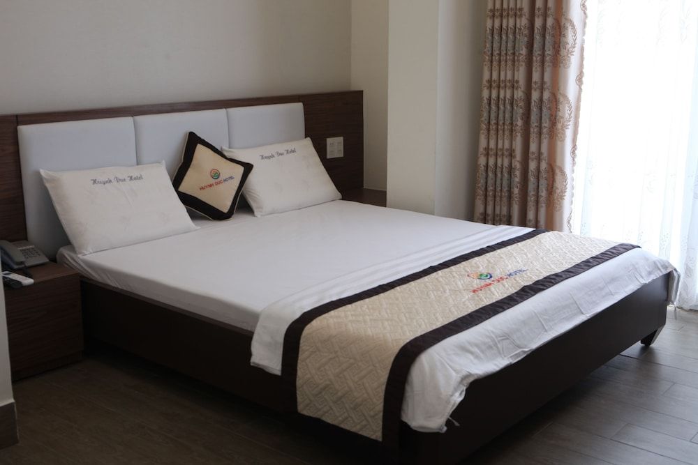 Huynh Duc 2 Hotel Luxury Double Room, 1 Bedroom, Garden View 2