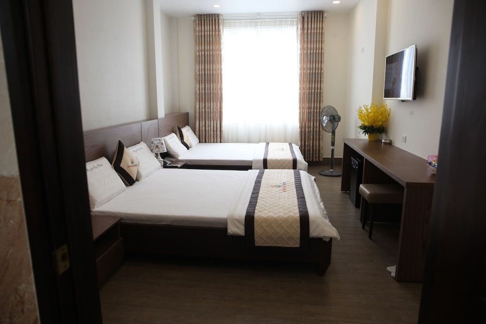 Huynh Duc 2 Hotel Family Quadruple Room 6
