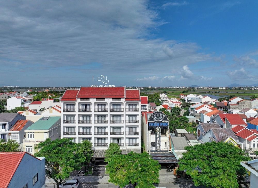 undefined White Lotus Hotel Hoian 8