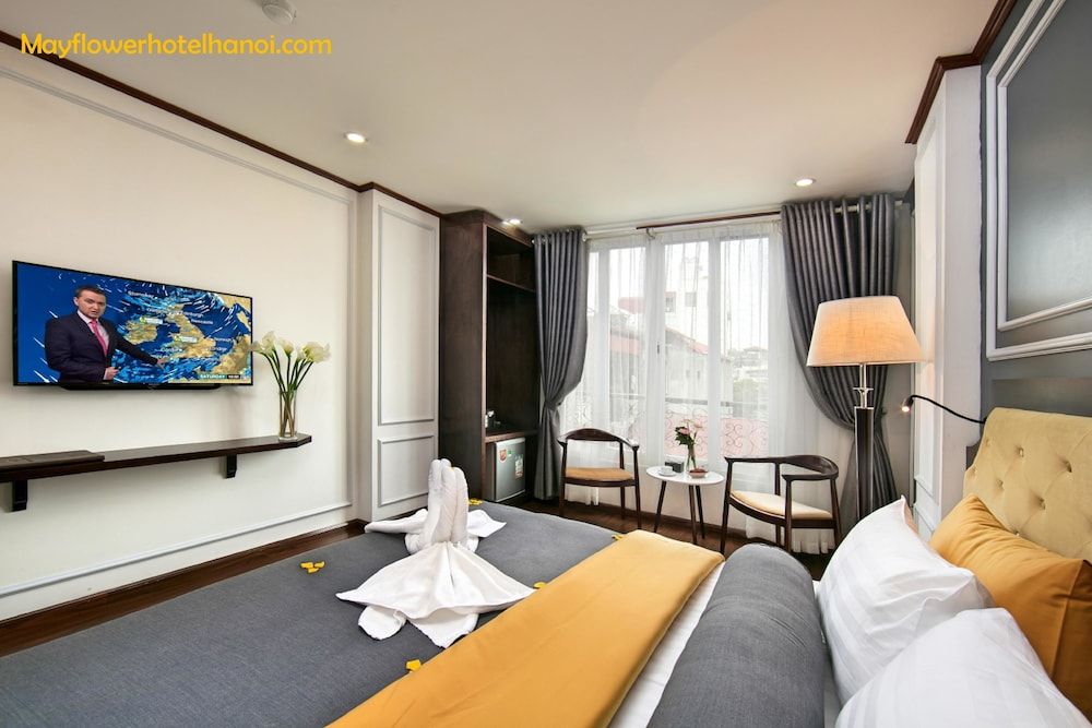 Suite, Balcony