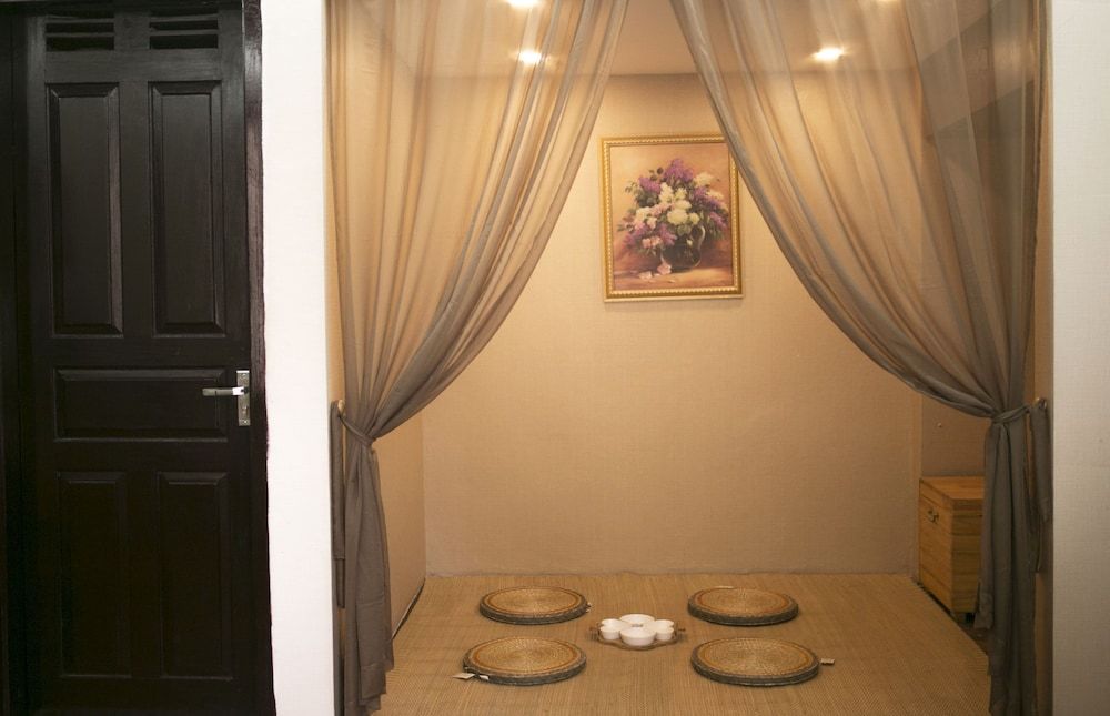 Lamy House Deluxe Room, Garden View 9