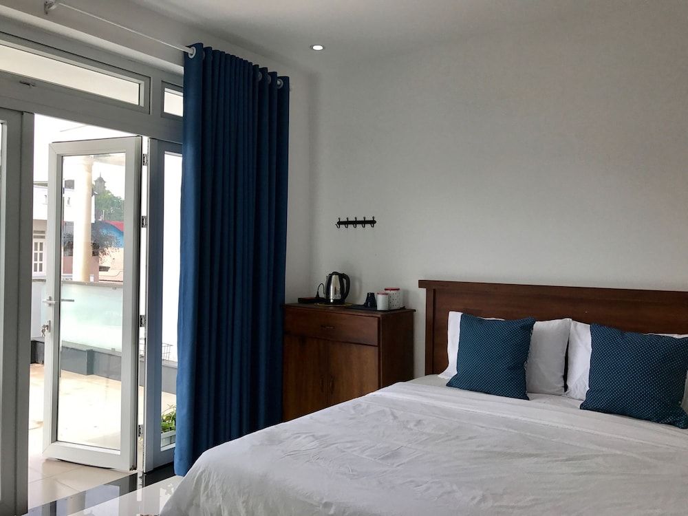 Deluxe Room, Balcony (External Private Bathroom)
