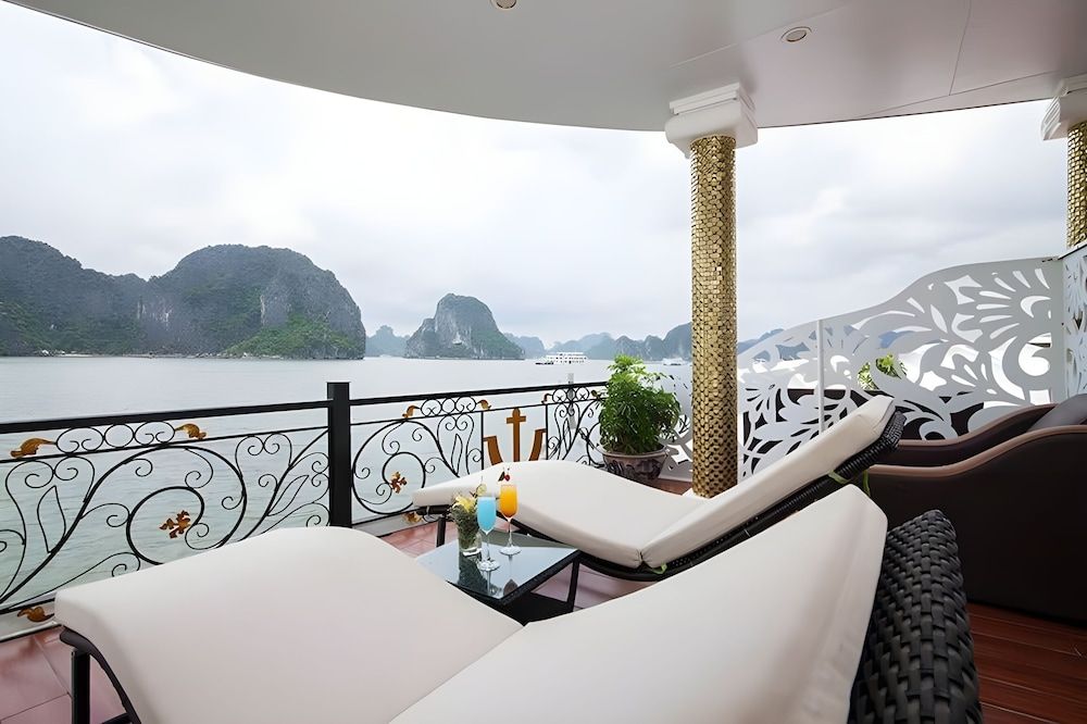 undefined Verdure Lotus Grandeur Cruise on Ha Long Bay 9