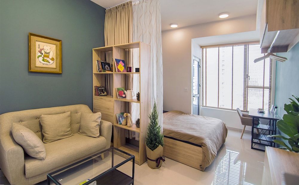 undefined Saigon Sirius 8