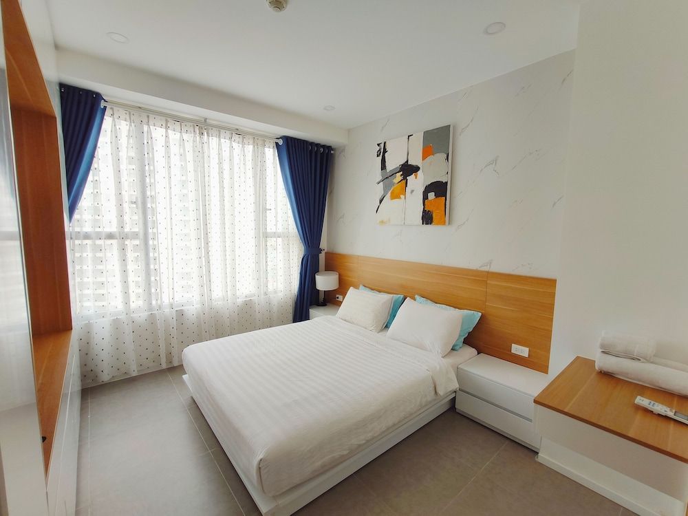 Blue Fingers Rivergate Family Apartment, 3 Bedrooms, Pool Access, City View 4