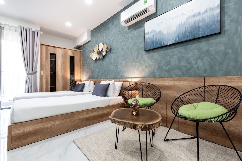 Blue Fingers Rivergate Standard Studio 3