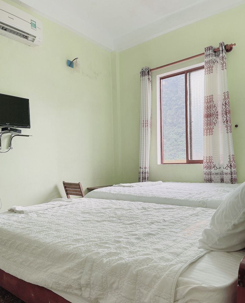 Twin Room, River View