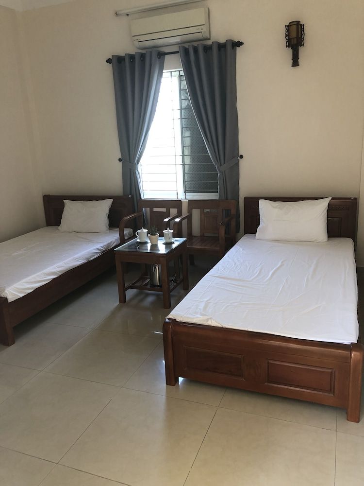 Three Palms Homestay Twin Room, No View 3