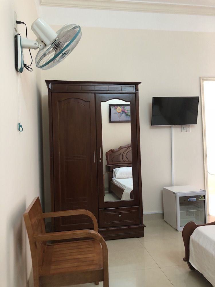 Three Palms Homestay Twin Room, No View 7