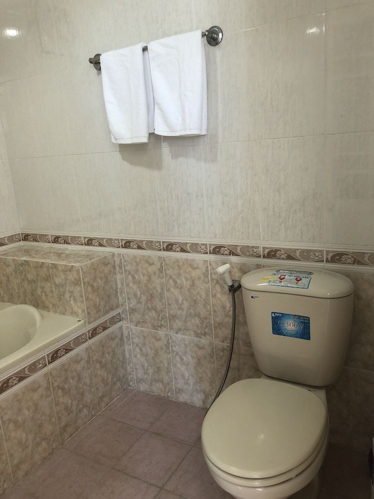 Three Palms Homestay Twin Room, No View 5