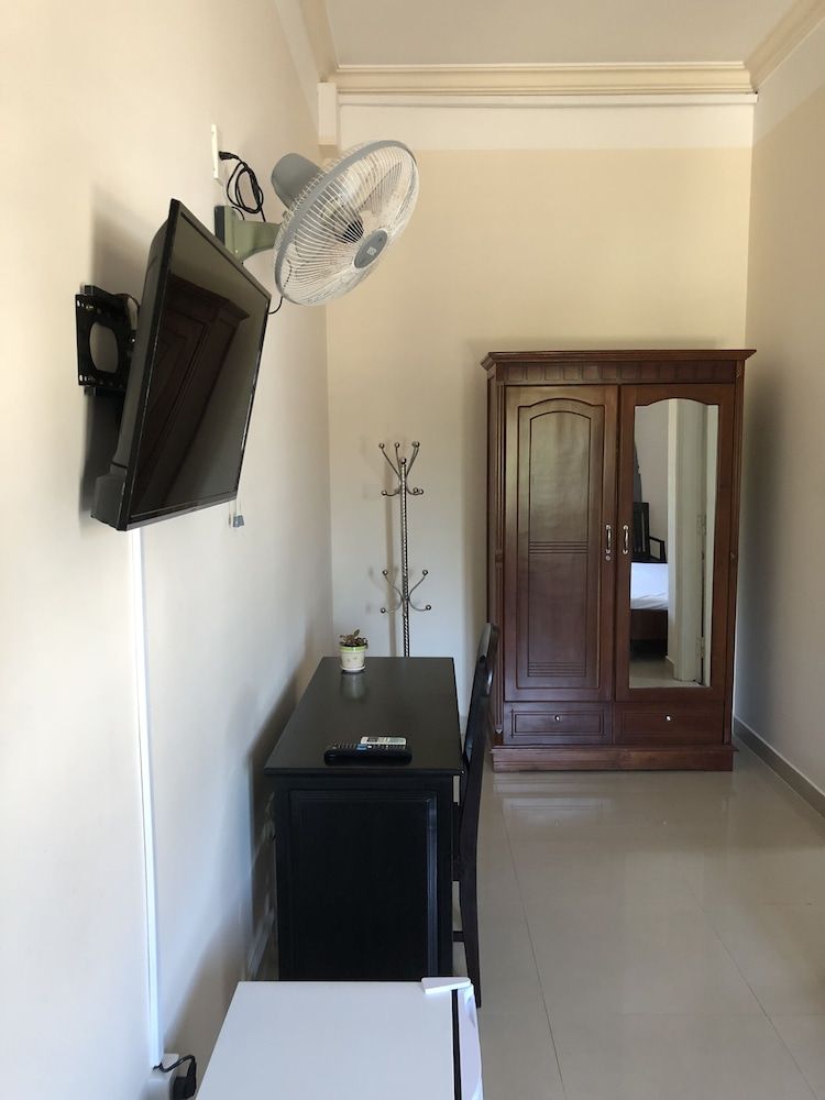 Three Palms Homestay Twin Room, No View 11