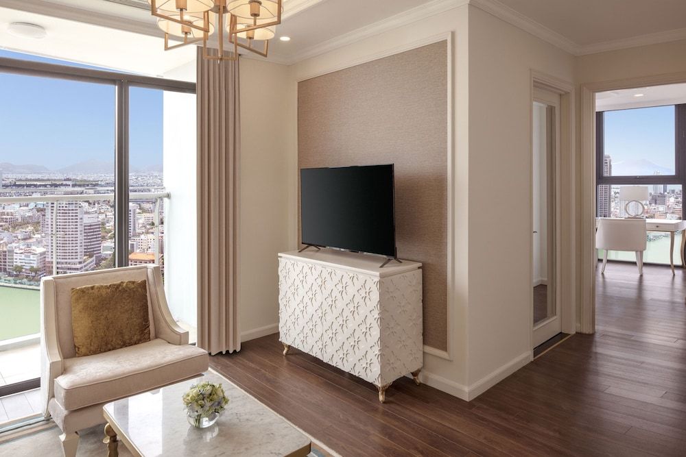 undefined Melia Vinpearl Danang Riverfront 4